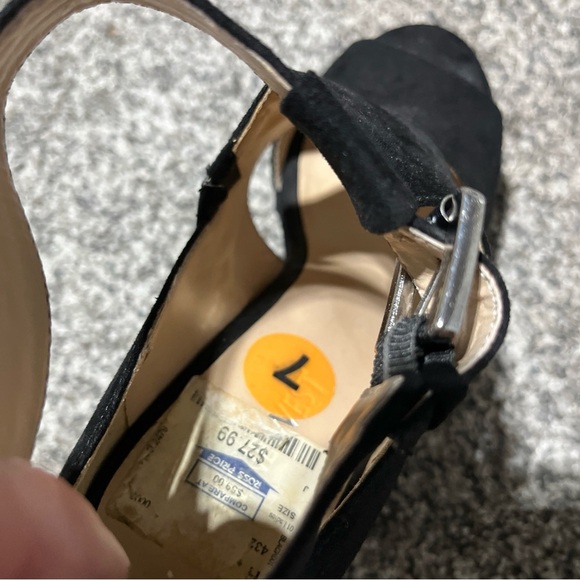 NINE WEST  SIZE 7 BLACK FAUX SUEDE OPEN TOE WEDGES PLATFORM SHOES- See Note - Picture 10 of 12